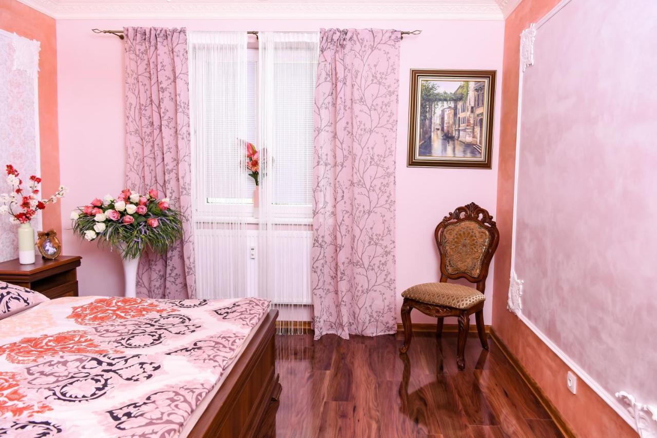 Апартаменты Rose Марианске-Лазне Экстерьер фото